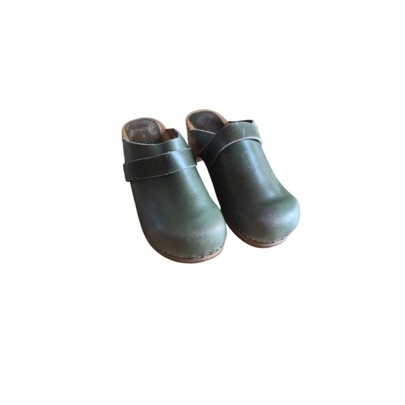 Sanita Wood Urban Clogs Closed Toe Green Leather Size 37/6.5 US - Picture 1 of 8